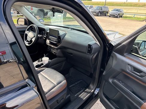 Used 2023 Ford Bronco Sport Outer Banks w/ Tech Package AWD/4WD image 16