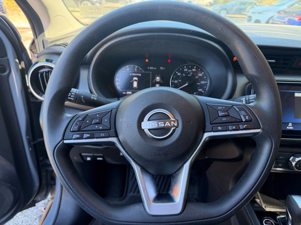 Used 2024 Nissan Kicks SV w/ Exterior Package FWD image 35