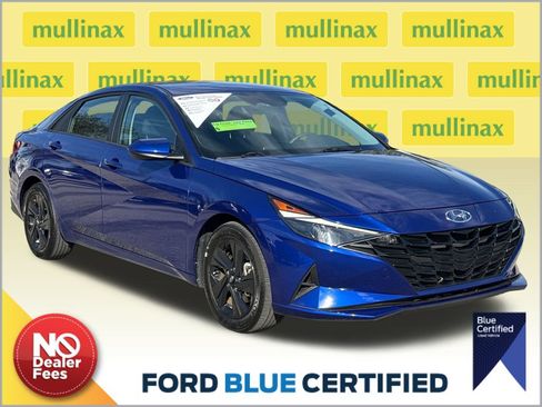 Used 2022 Hyundai Elantra SEL image 1