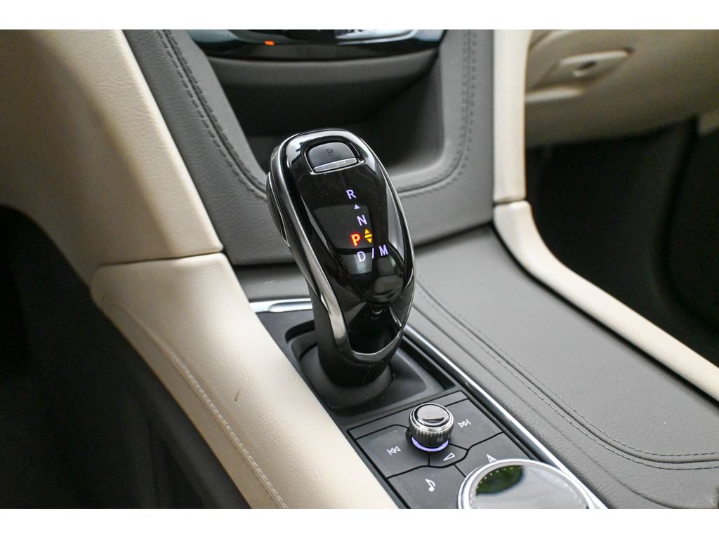 Used 2025 Cadillac XT5 Premium Luxury AWD/4WD image 42