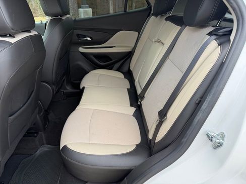 Used 2021 Buick Encore Preferred image 14