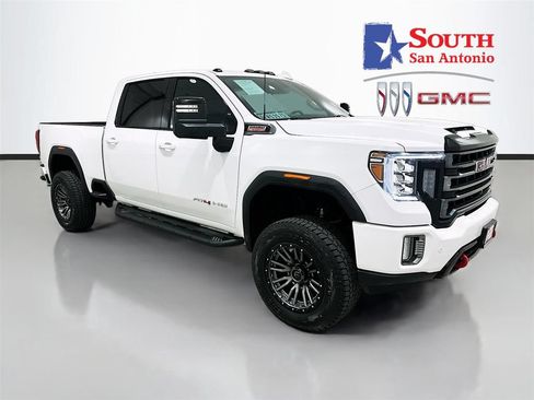 Used 2022 GMC Sierra 2500 AT4 w/ AT4 Preferred Package AWD/4WD image 1
