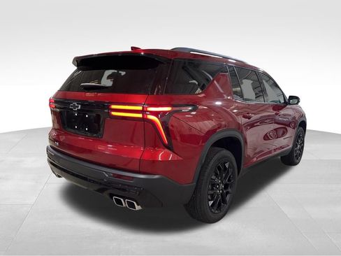 Used 2025 Chevrolet Traverse LT w/ Midnight/Sport Edition FWD image 5