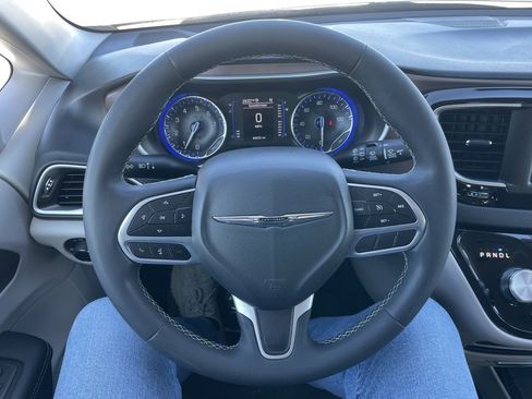 Used 2024 Chrysler Voyager LX image 24