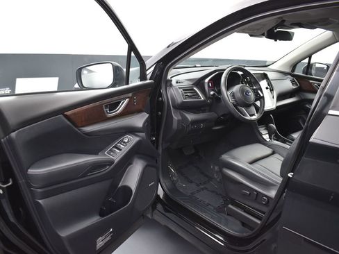 Used 2023 Subaru Ascent Touring image 8