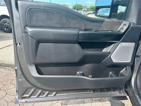 New 2025 Ford F250 Platinum image 19