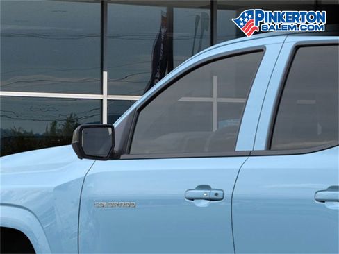 New 2025 Chevrolet Colorado LT w/ LT Convenience Package image 12