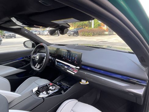 New 2027 BMW M5 AWD/4WD image 23