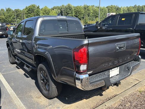 Used 2023 Toyota Tacoma SR5 RWD image 7
