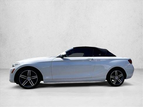 Used 2017 BMW 230i Convertible image 5