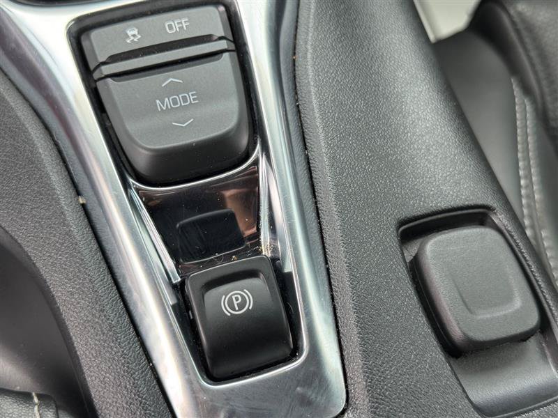 Used 2020 Chevrolet Camaro SS RWD image 52
