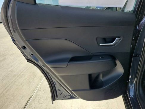New 2026 Hyundai Kona Limited FWD image 8