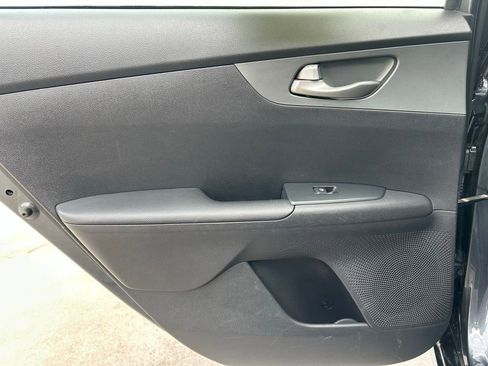 Used 2021 Kia Forte LXS image 23