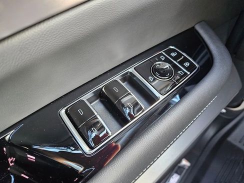 New 2026 Cadillac Vistiq Sport image 30