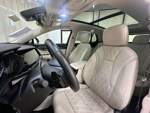 Certified 2023 Buick Envision Avenir AWD/4WD image 28