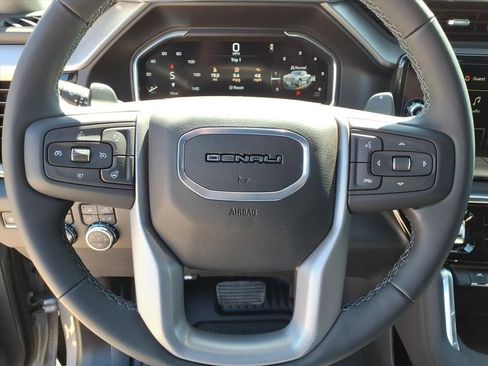 New 2026 GMC Sierra 1500 Denali w/ Denali Reserve Package image 18