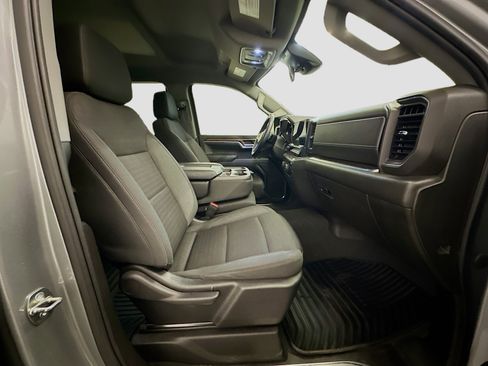 Used 2023 Chevrolet Silverado 1500 LT image 32