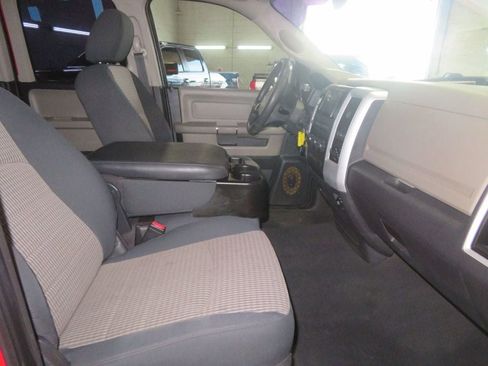 Used 2010 Dodge Ram 1500 Truck SLT image 32