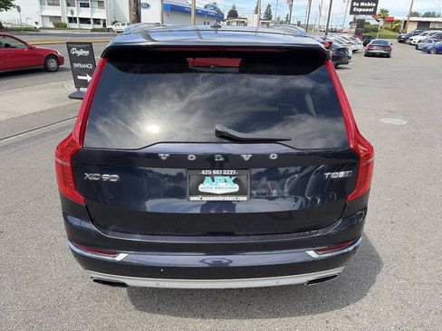 Used 2016 Volvo XC90 T8 Inscription AWD/4WD image 5