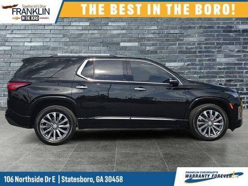 Used 2023 Chevrolet Traverse Premier AWD/4WD image 6
