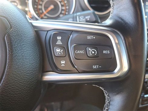 Used 2020 Jeep Gladiator Overland w/ Dual Top Group image 17