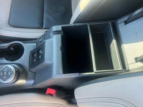 Used 2022 Ford Bronco Wildtrak image 21