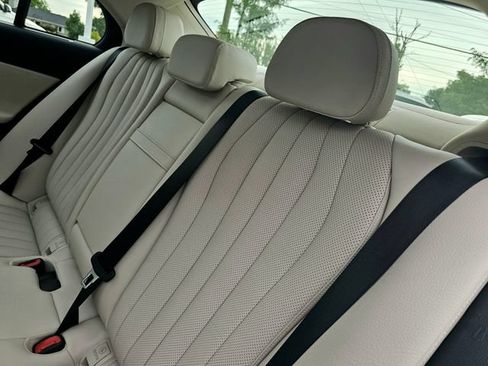 New 2027 Mercedes-Benz E 450 4MATIC Sedan image 24