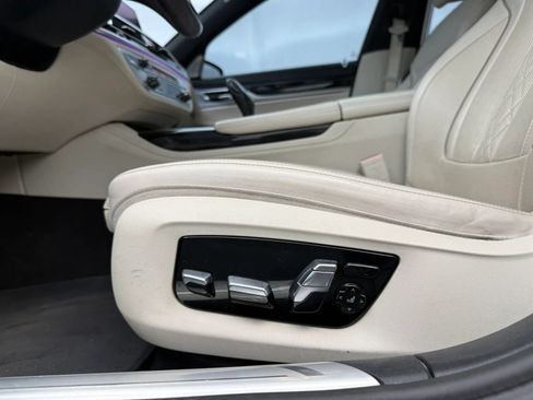 Used 2019 BMW 750i xDrive w/ Executive Package AWD/4WD image 15