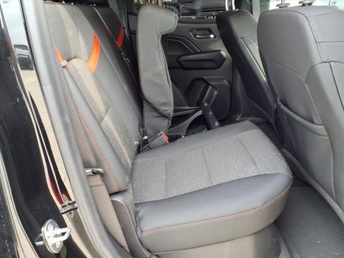 Used 2023 Chevrolet Colorado Z71 w/ Z71 Convenience Package 2 image 6