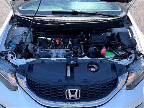 Used 2015 Honda Civic SE image 9