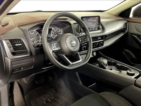 Certified 2023 Nissan Rogue S image 18