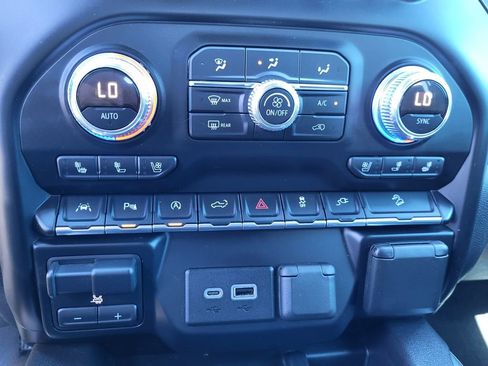 Used 2019 GMC Sierra 1500 AT4 w/ Off Road Performance Package image 27