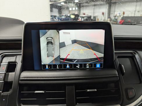 Used 2023 Chevrolet Suburban High Country w/ Premium Package 2 image 33