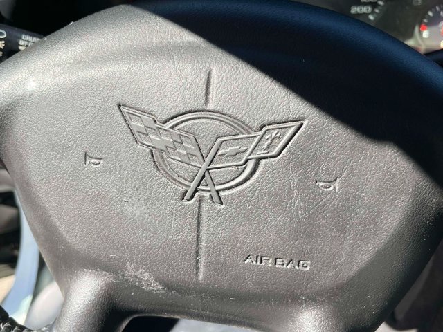 Used 2004 Chevrolet Corvette Convertible w/ Preferred Equipment Group RWD image 26