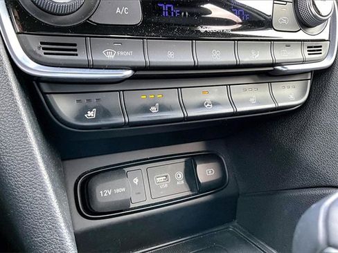 Used 2020 Hyundai Santa Fe Limited image 16