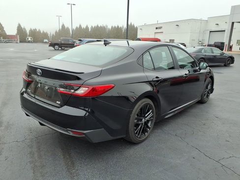 Used 2025 Toyota Camry SE w/ Multimedia Upgrade Package image 3