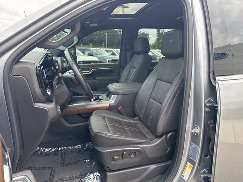 Used 2024 Chevrolet Silverado 2500 High Country w/ Z71 Off-Road Package image 10