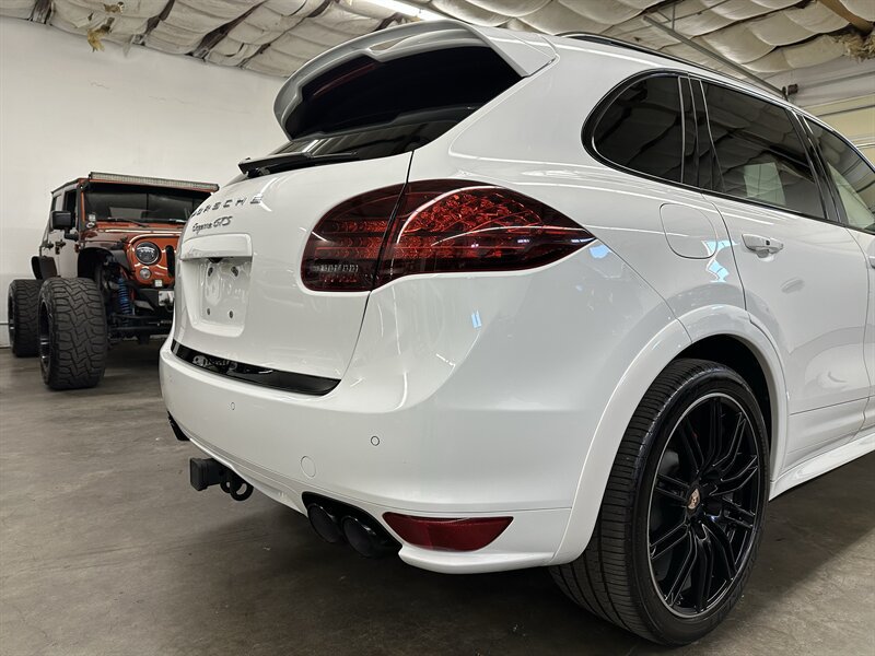 Used 2014 Porsche Cayenne GTS AWD/4WD image 26