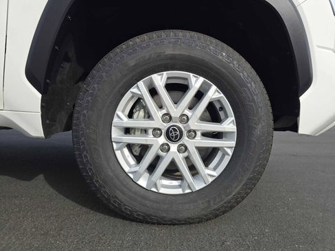 Used 2024 Toyota Tundra SR5 image 9