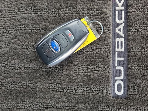 Used 2022 Subaru Outback Limited image 33