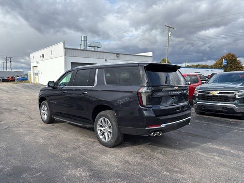 New 2026 Chevrolet Suburban Premier image 6