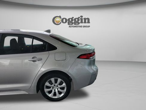 Used 2024 Toyota Corolla LE image 30