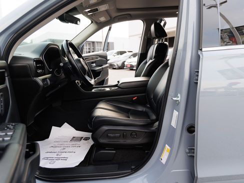 Used 2024 Honda Pilot Touring image 46