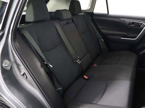 Used 2022 Toyota RAV4 LE image 28