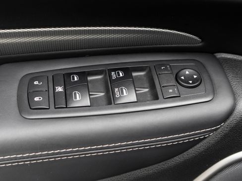 Used 2018 Dodge Durango SRT w/ SRT Interior Appearance Group image 12