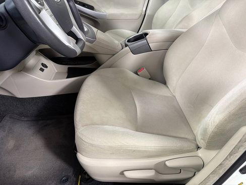 Used 2015 Toyota Prius Two FWD image 12