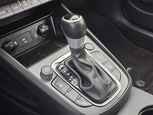 Used 2023 Hyundai Kona Limited image 24