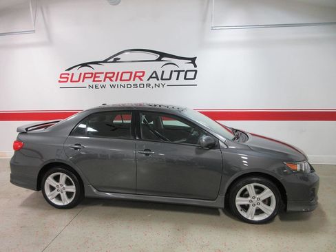 Used 2013 Toyota Corolla S Special Edition image 5