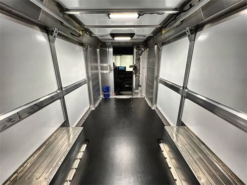 Used 2024 Chevrolet Brightdrop 600 w/ Commercial Equipment Package image 25