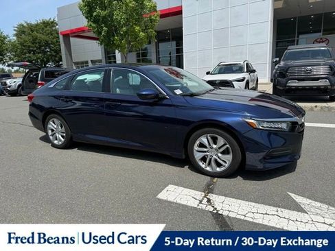 Used 2018 Honda Accord LX image 3